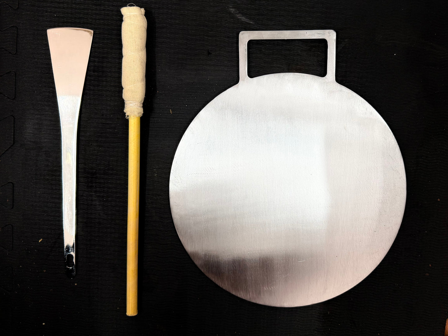 11.5 Inch Single Handle Fully Seasoned Pan + Spatula(అట్లకాడ) + Magic Wand