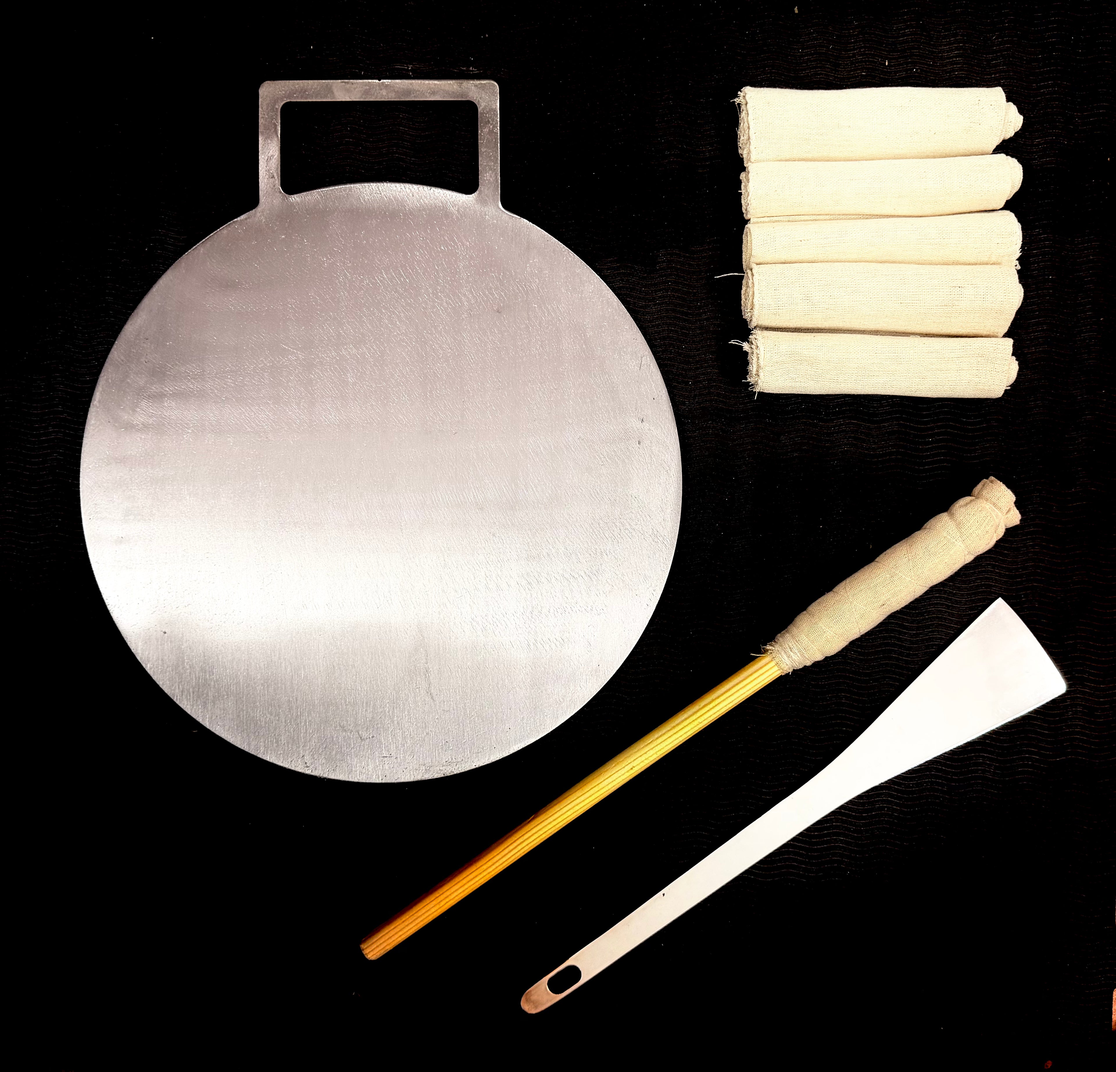 11.5 Inch Single Handle Fully Seasoned Pan +(FREE) Magic Wand + Magic Wand Cloth (Pack of 5)